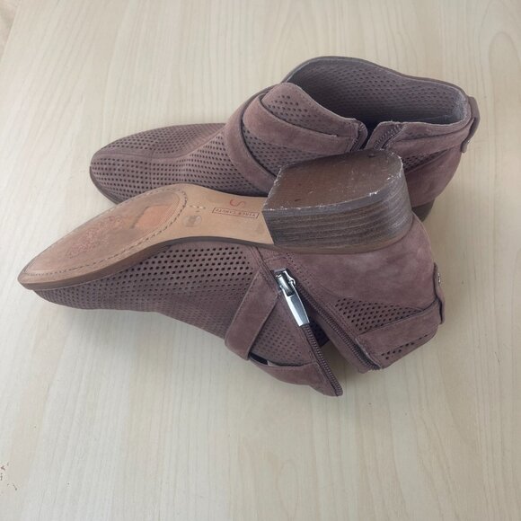 Vince Camuto Ankle booties - Picture 5 of 8
